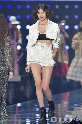 森星が1st写真集 身長175センチ・股下85センチが魅せる圧巻スタイル