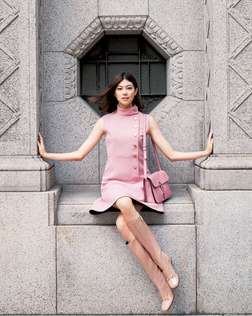 森星が1st写真集 身長175センチ・股下85センチが魅せる圧巻スタイル