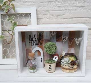 ミニチュアの家具を貼るトピ♪