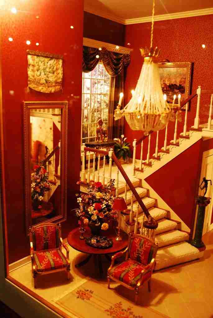 ミニチュアの家具を貼るトピ♪