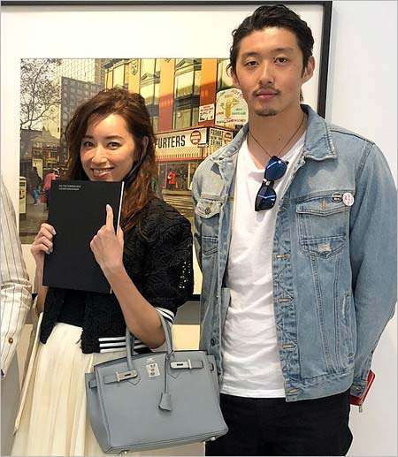42歳の人気モデル・仁香、16歳年下のカメラマンと熱愛！結婚も視野