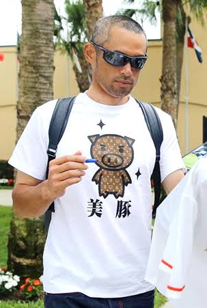 6月1日は衣替えなので長袖と半袖の画像を交互に貼るトピ