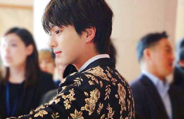 新田真剣佑の「国宝級胸板」がヤバいことになっていた！