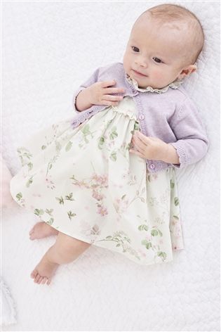 子供のよそ行き服と普段着
