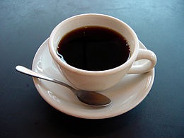 朝起きて一番に飲む飲み物は何ですか？
