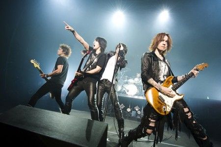 ライブに行ってみたい人は誰？