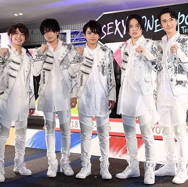 ライブに行ってみたい人は誰？