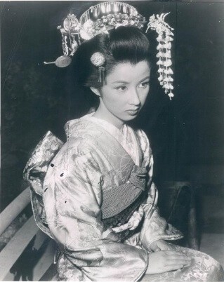 明治、大正、昭和の美人を貼るトピ
