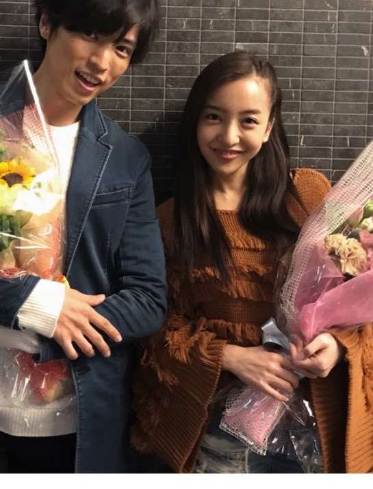 板野友美、すっぴん＆胸元あらわなナチュラルショットに反響