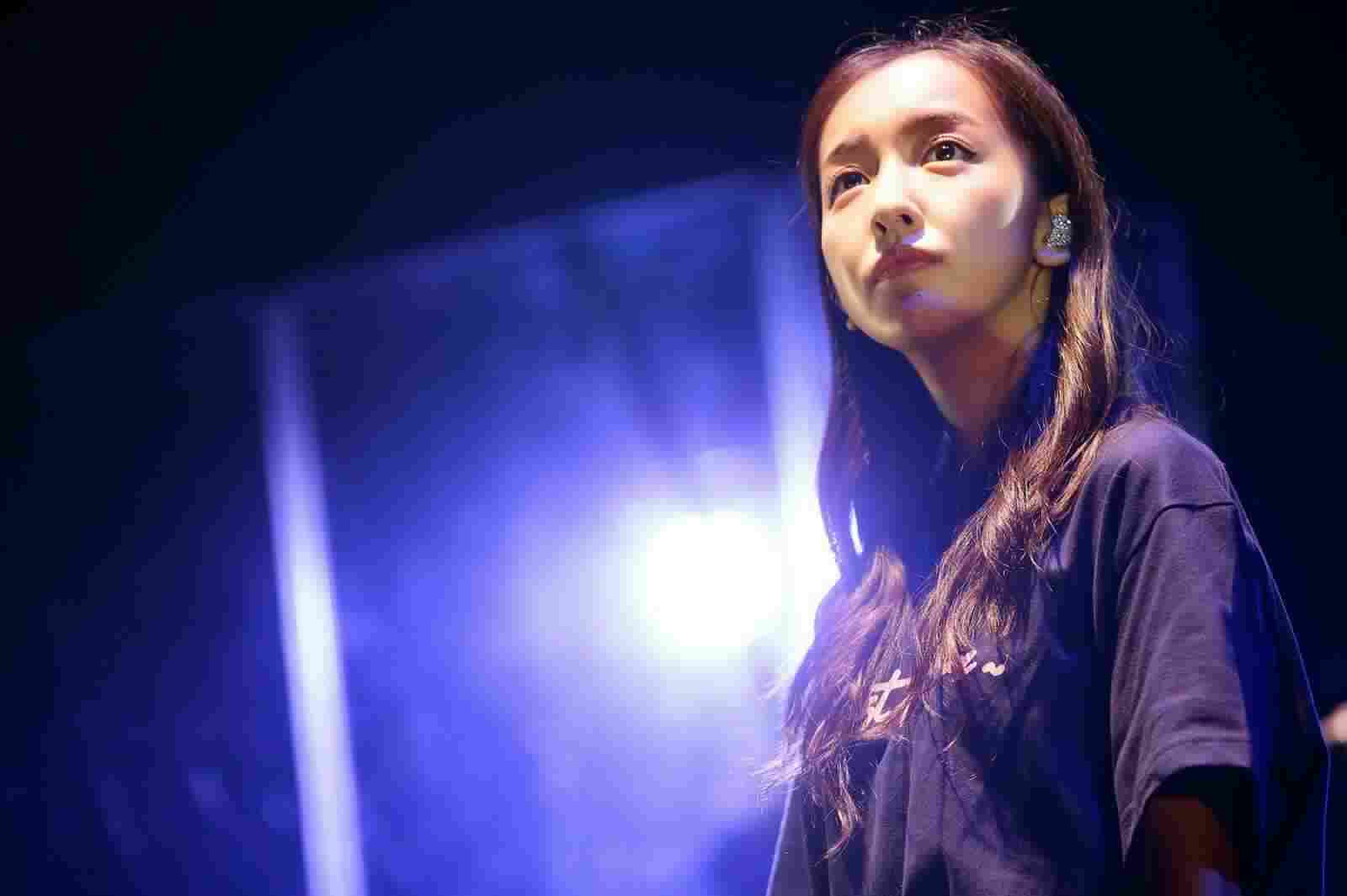 板野友美、すっぴん＆胸元あらわなナチュラルショットに反響