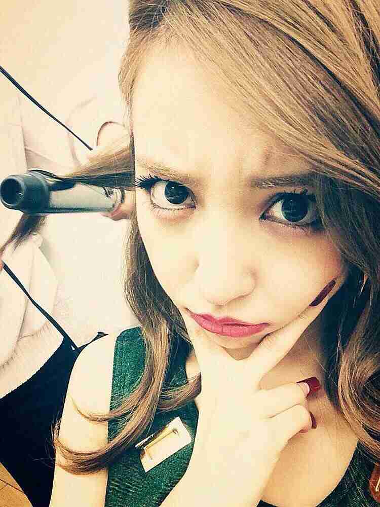 板野友美、すっぴん＆胸元あらわなナチュラルショットに反響