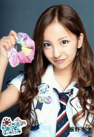 板野友美、すっぴん＆胸元あらわなナチュラルショットに反響
