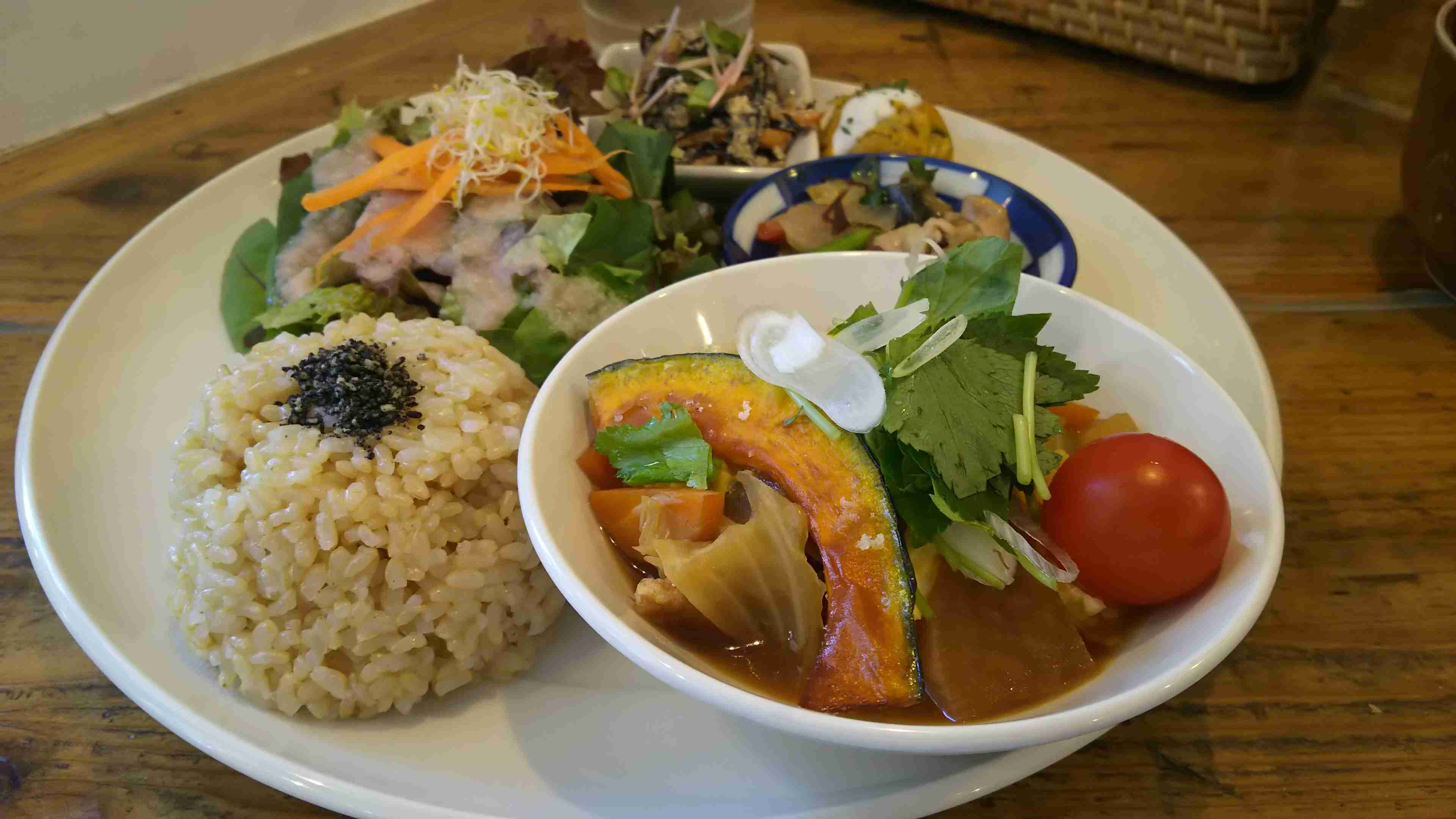 自分の携帯に入っている一番最新の食べ物画像を貼るトピ