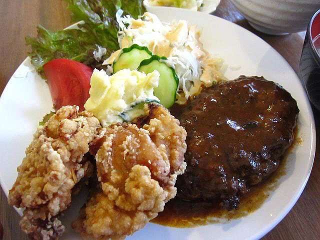 自分の携帯に入っている一番最新の食べ物画像を貼るトピ