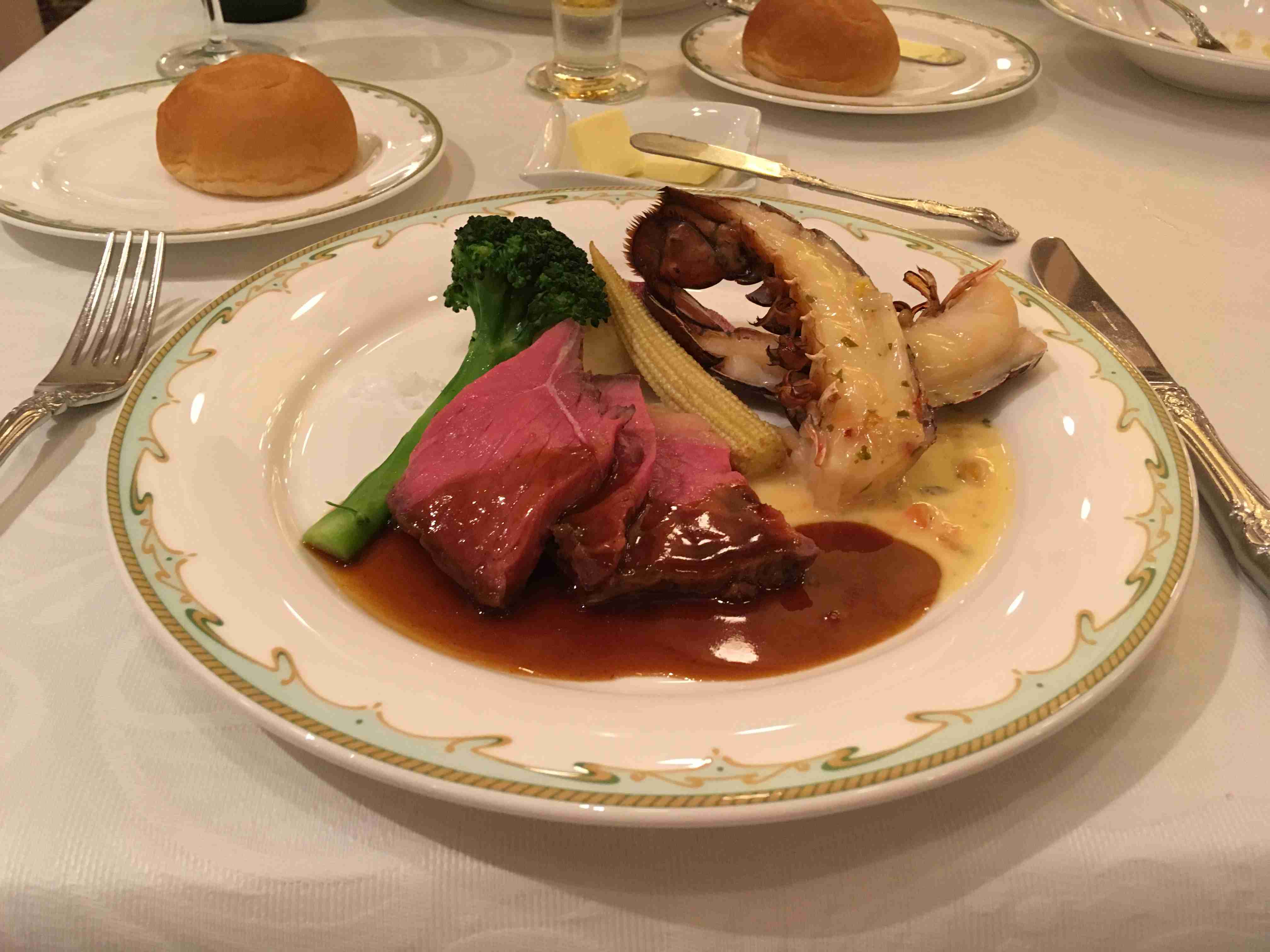 自分の携帯に入っている一番最新の食べ物画像を貼るトピ