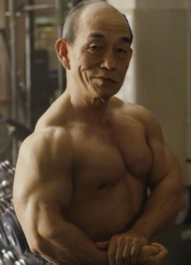 杉浦太陽　ムキムキすぎる肉体に変貌「リアルウルトラマン目指す」