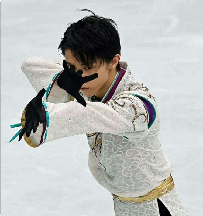 羽生結弦選手に国民栄誉賞授与　政府が決定