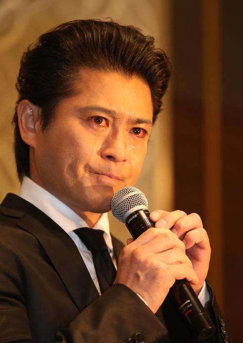 NEWS小山慶一郎・加藤シゲアキが未成年女性に飲酒強要