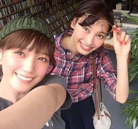 本田翼バースデーに波瑠・大政絢ら集結「可愛いが爆発してる」「美女しかいない」ファン歓喜