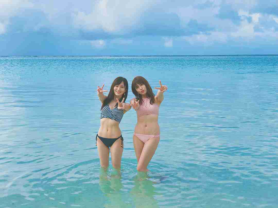 NMB48山本彩、ミニスカートで色白美脚披露「スタイル良い」と絶賛の声