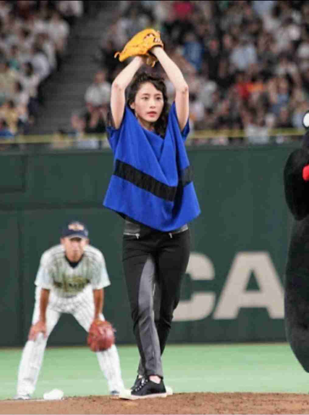 石原さとみ　恋人宅からロケへ…IT社長とのひとつ屋根の下生活