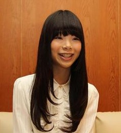 伊藤蘭、インスタで娘・趣里の舞台をPR 水谷豊と「親子3人で共演」望む