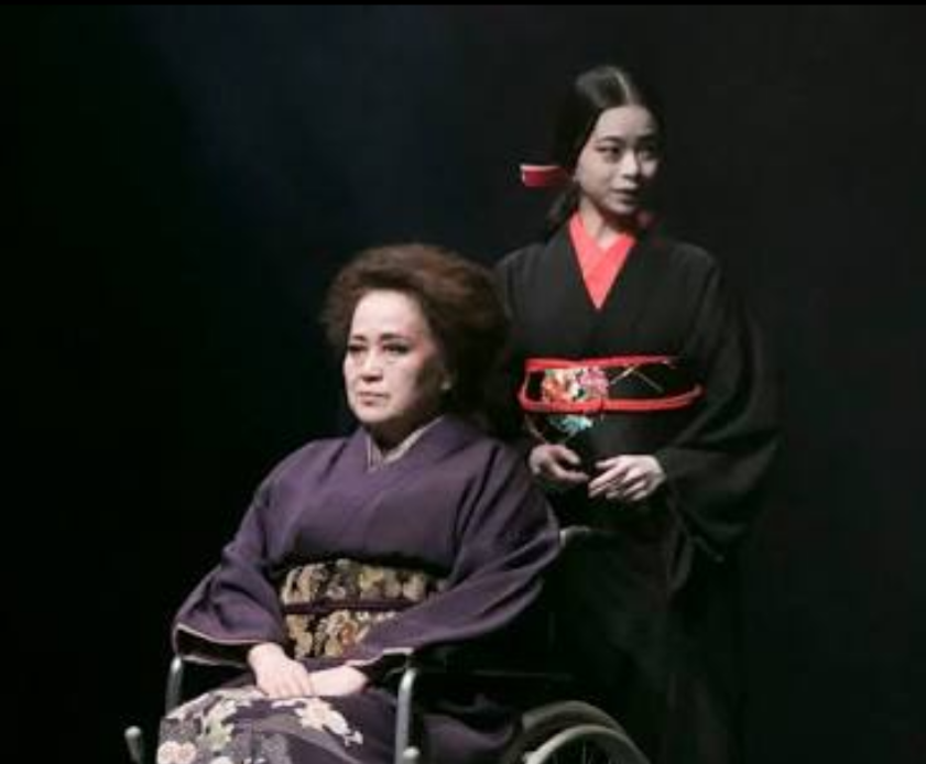 伊藤蘭、インスタで娘・趣里の舞台をPR　水谷豊と「親子3人で共演」望む声も
