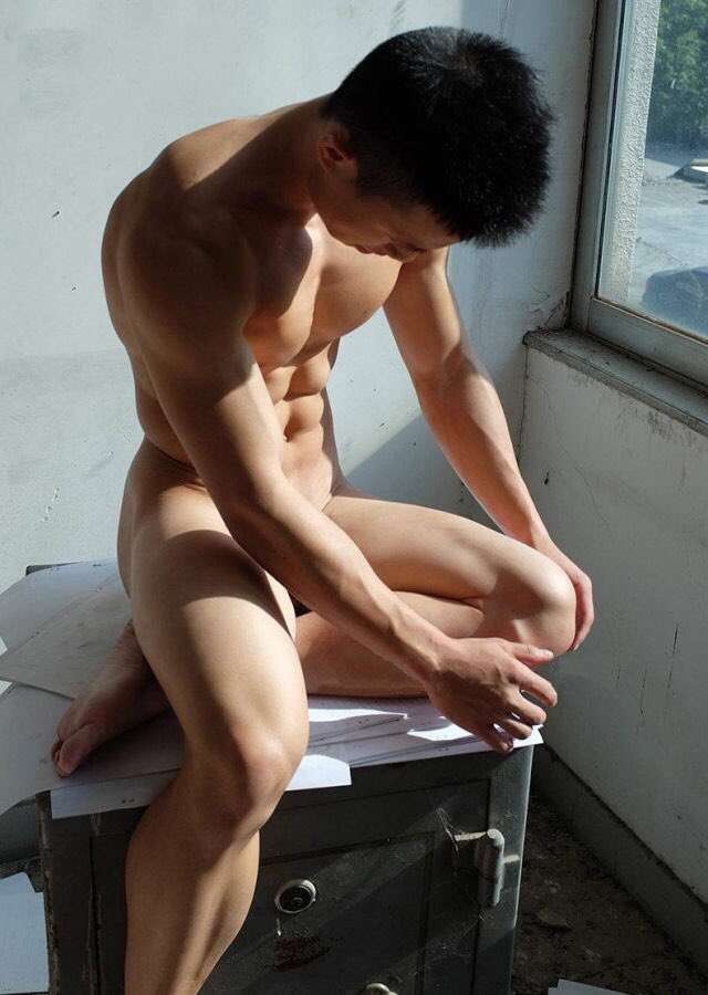 厚い胸板が大好物の人
