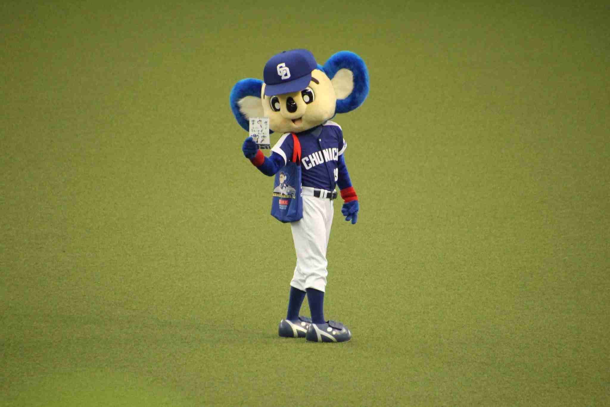 【中日】ドアラ、負傷の右ふくらはぎは肉離れで長期離脱 前半戦絶望