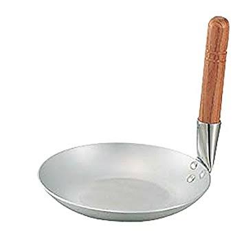 買ったのに使っていない調理器具　「たこ焼き器。掃除がめんどくさい」「レンジでパスタ茹でるやつ。茹でた方が美味しい」