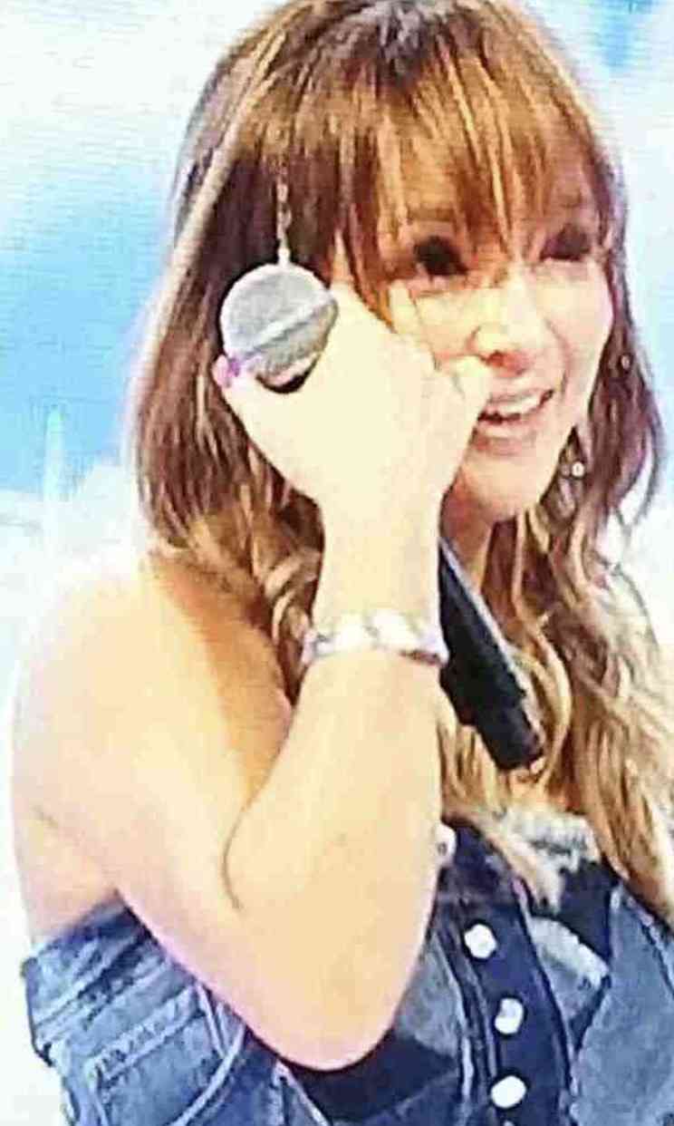 浜崎あゆみ、生歌を披露！29日に「LINE LIVE」と「インスタライブ」で