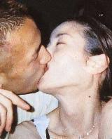 宮沢りえ＆森田剛　1,000万円のオープンカーで、セレブな新婚ライフ