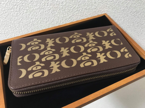 COACHでなく「高知」の財布、ノンスタイル石田明ツイートで完売「想定外の注文殺到」