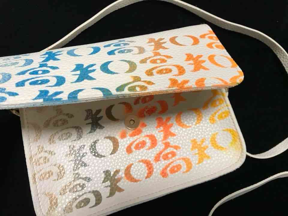 COACHでなく「高知」の財布、ノンスタイル石田明ツイートで完売「想定外の注文殺到」