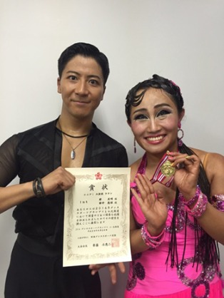 キンタロー。ウィッグで悩みを解決「綺麗な前髪きまりました！」