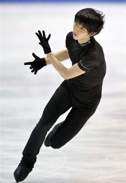 羽生結弦、仙台で夢のアイスショー ディズニーの仲間たちも登場