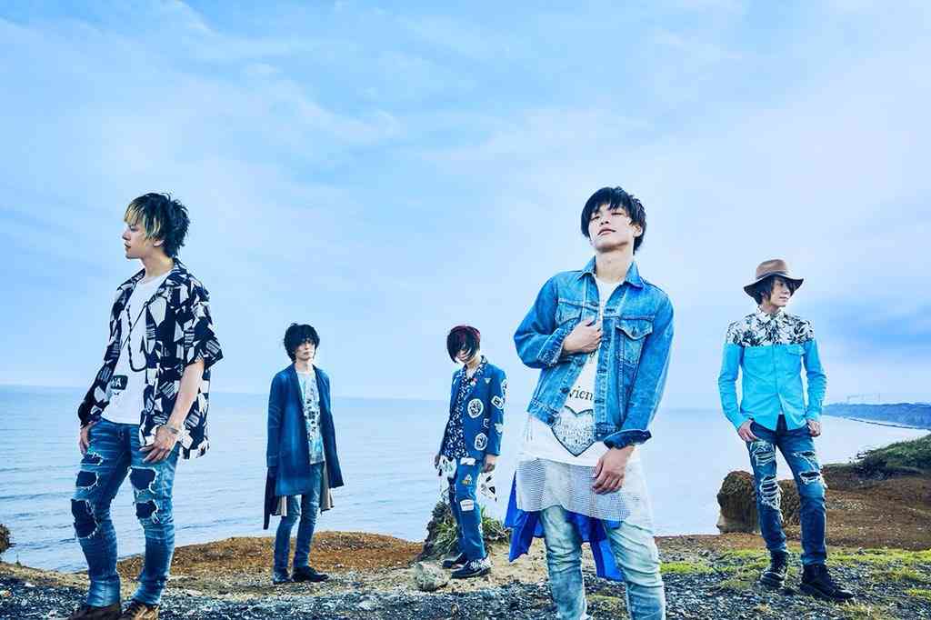 “青”で思い浮かぶ歌は?…1位はあの曲!