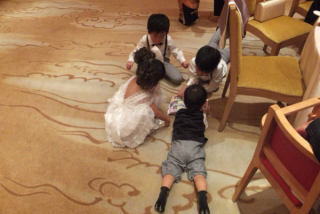 赤ちゃんの結婚式参加