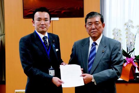 良くも悪くも、人柄が顔に出てるなぁと思う人