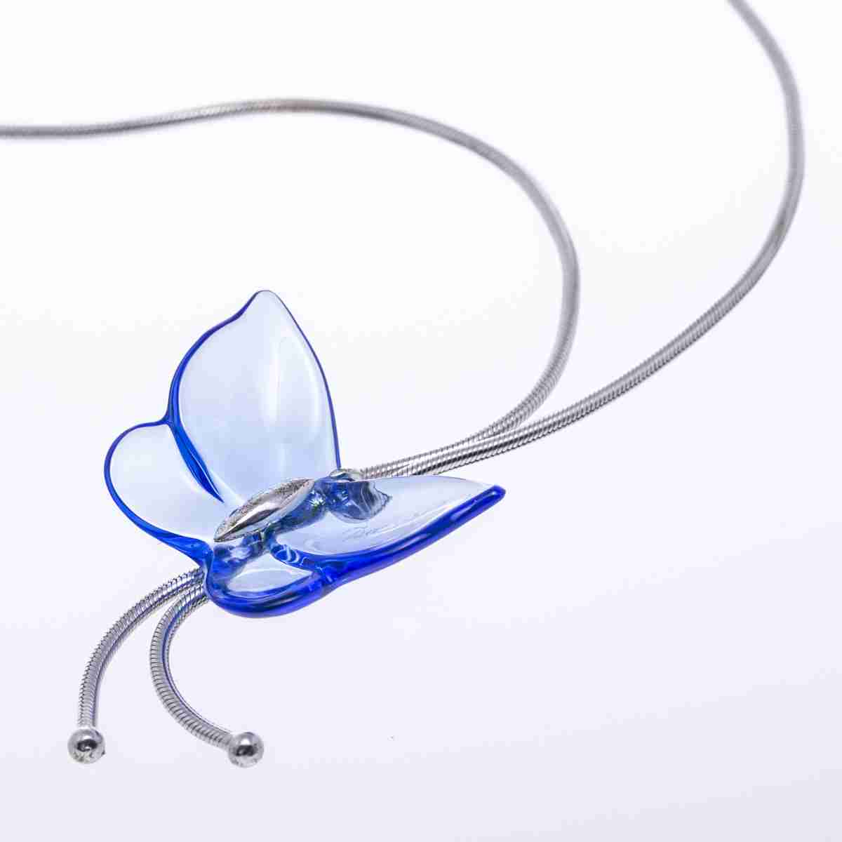 お気に入りのブルーを見せて！