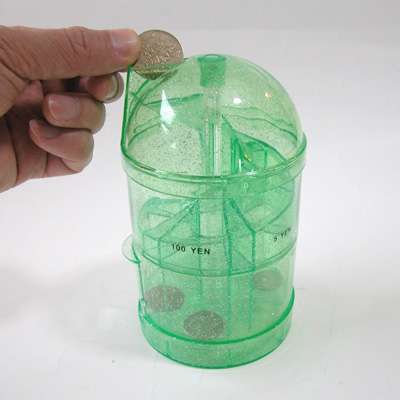 いろいろな貯金箱が見たい