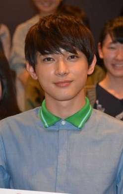 【画像】シャツが似合う有名人を貼るトピ