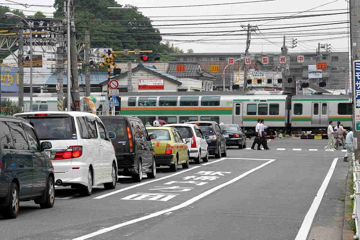 近所に【開かずの踏切】ありますか?