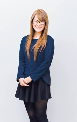 ギャル曽根、新型掃除機イベントで15キロ増を告白「吸い取りたい」