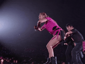 浜崎あゆみ、久しぶりの“ボブヘア”で雰囲気一新 「かわいい」と話題