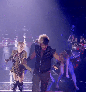 浜崎あゆみ、久しぶりの“ボブヘア”で雰囲気一新 「かわいい」と話題