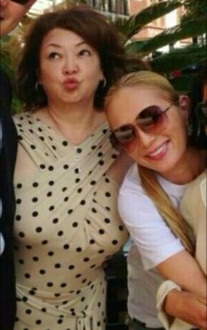 浜崎あゆみ、久しぶりの“ボブヘア”で雰囲気一新 「かわいい」と話題