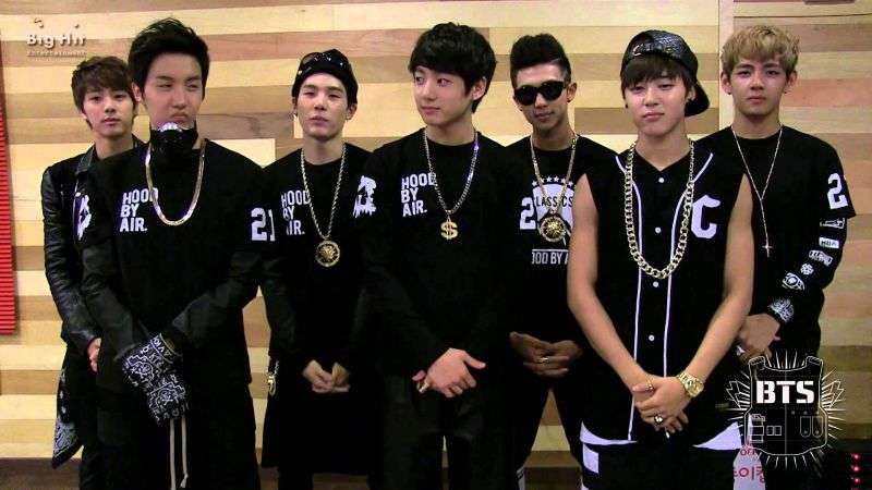 ［韓流］防弾少年団（BTS）　秋元康氏とのコラボ中止＝ファンの反発で