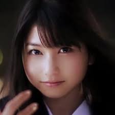 美貌かコミュ力どちらが欲しいですか？