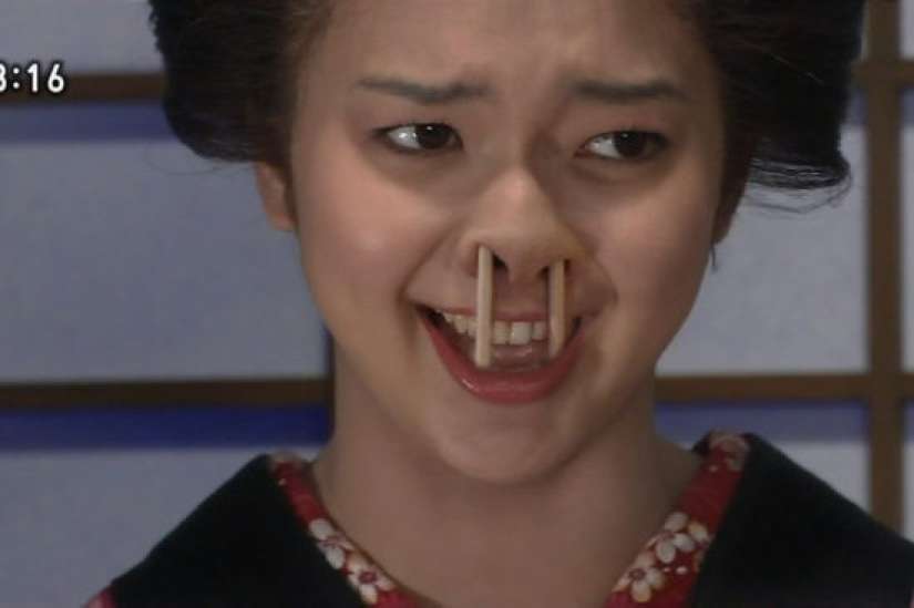 女優さんの全力変顔・コスプレが見たい!